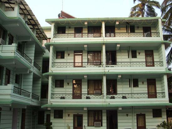 Oyo 7216 Kris Resort Goa Exterior foto